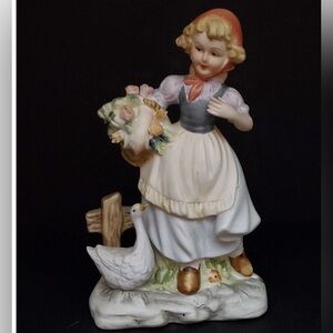 Vintage Lefton Dutch Girl, Goose, Flower Basket clogs Handpainted Stamped Japan
